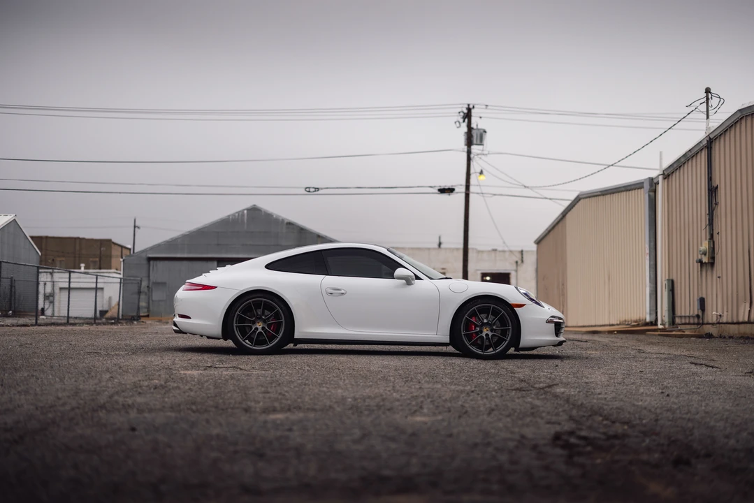 2015 Porsche 991 Carrera 4S - Image 26 of 31