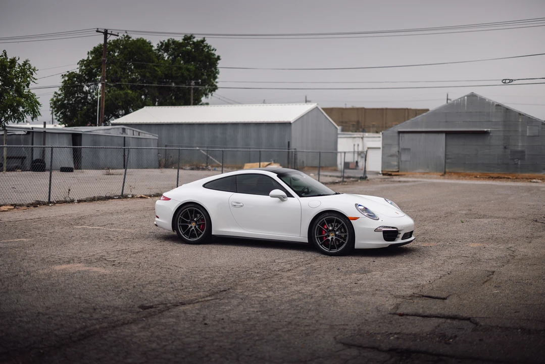 2015 Porsche 991 Carrera 4S - Image 28 of 31