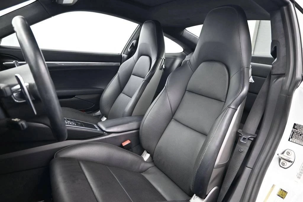 2015 Porsche 991 Carrera 4S - Image 5 of 5