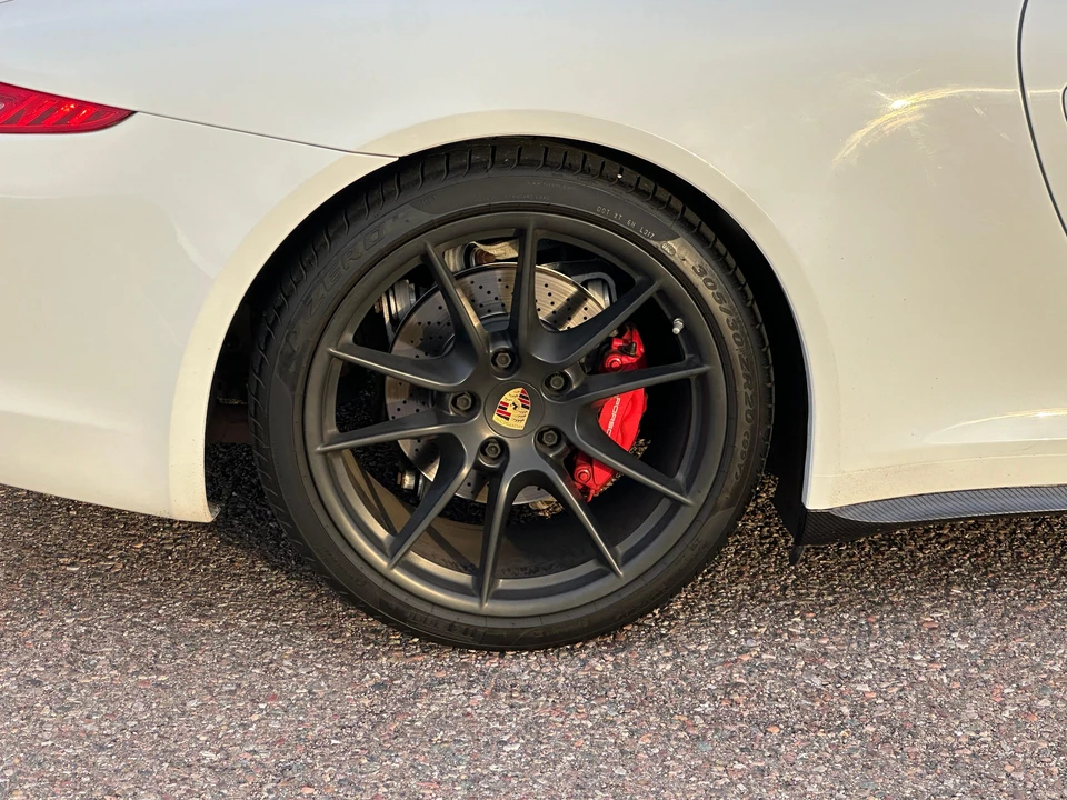 2015 Porsche 991 Carrera 4S - Image 29 of 31