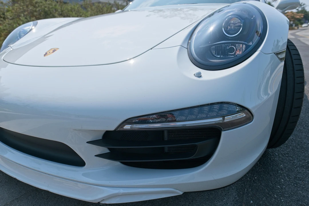 2015 Porsche 991 Carrera 4S - Image 17 of 30