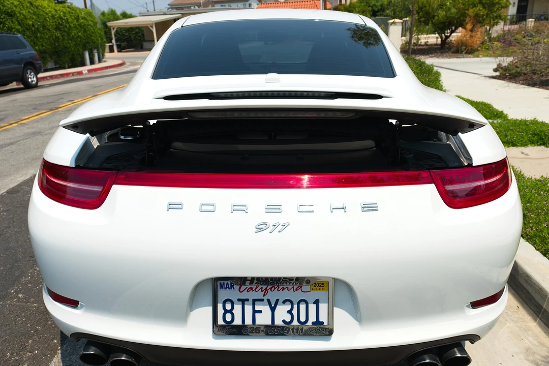 2015 Porsche 991 Carrera 4S - Image 9 of 30