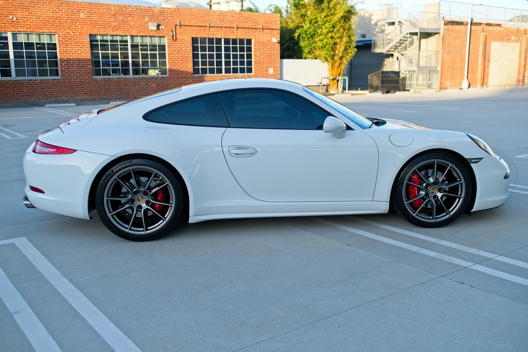 2015 Porsche 991 Carrera 4S - Image 12 of 30