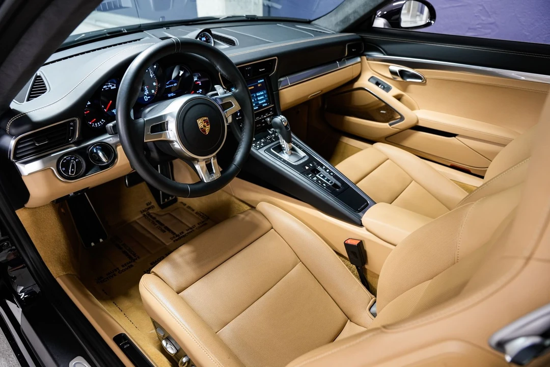 2015 Porsche 991 Carrera 4S - Image 9 of 31
