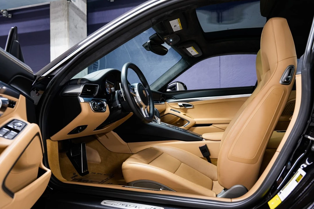 2015 Porsche 991 Carrera 4S - Image 20 of 31