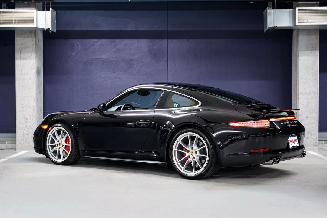 2015 Porsche 991 Carrera 4S - Image 8 of 31