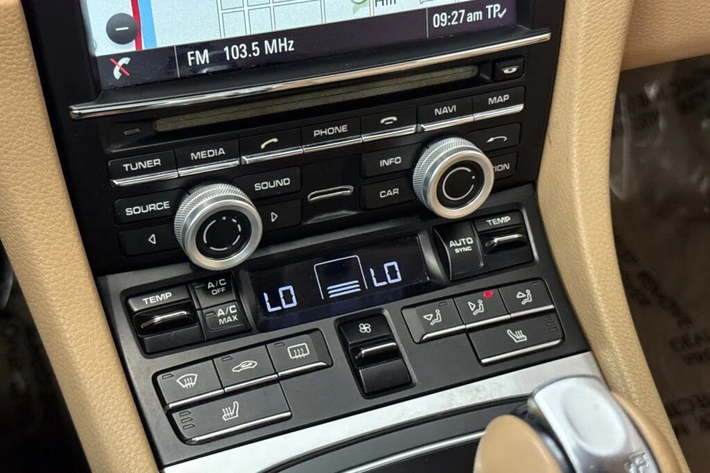 2015 Porsche 991 Carrera - Image 18 of 31