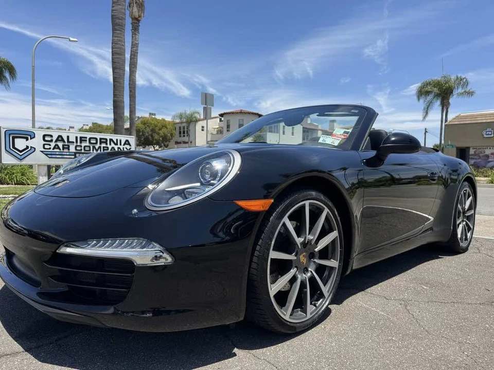 2015 Porsche 991 Carrera - Image 16 of 31