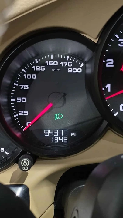 2015 Porsche 991 Carrera - Image 17 of 20