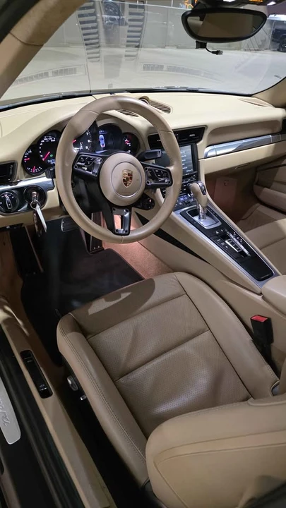 2015 Porsche 991 Carrera - Image 14 of 20
