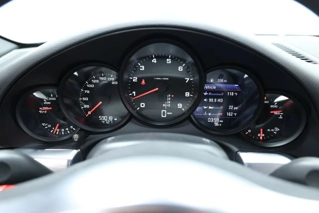 2015 Porsche 991 Carrera - Image 25 of 31