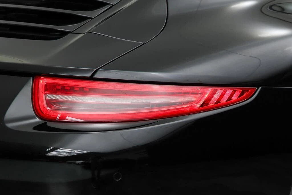 2015 Porsche 991 Carrera - Image 11 of 31