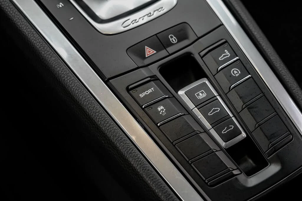 2015 Porsche 991 Carrera - Image 26 of 31