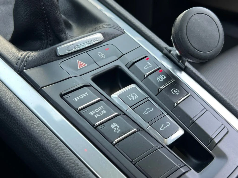 2015 Porsche 991 Carrera - Image 27 of 31