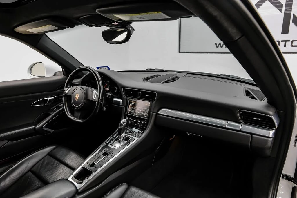 2015 Porsche 991 Carrera - Image 11 of 31