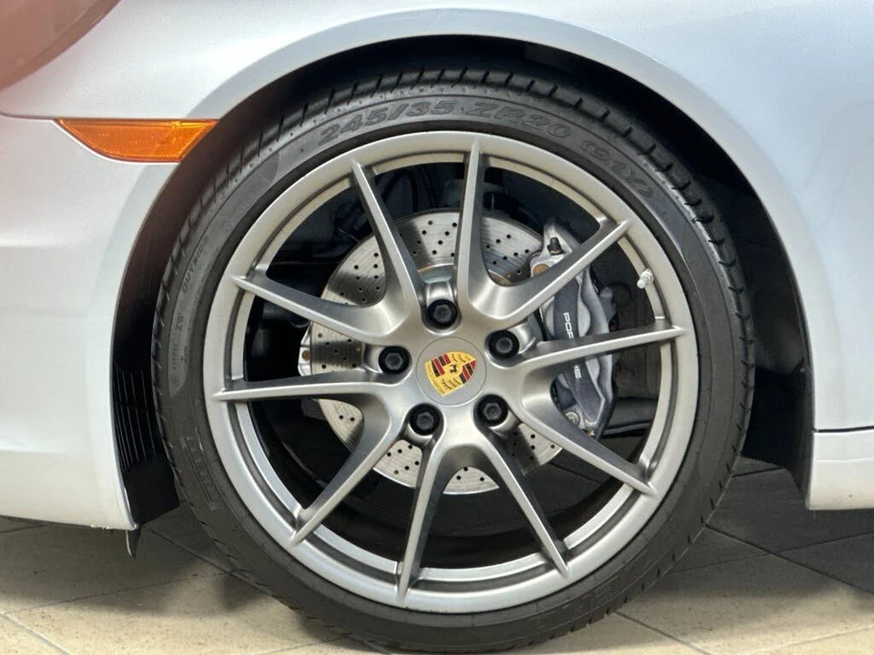 2015 Porsche 991 Carrera - Image 25 of 28