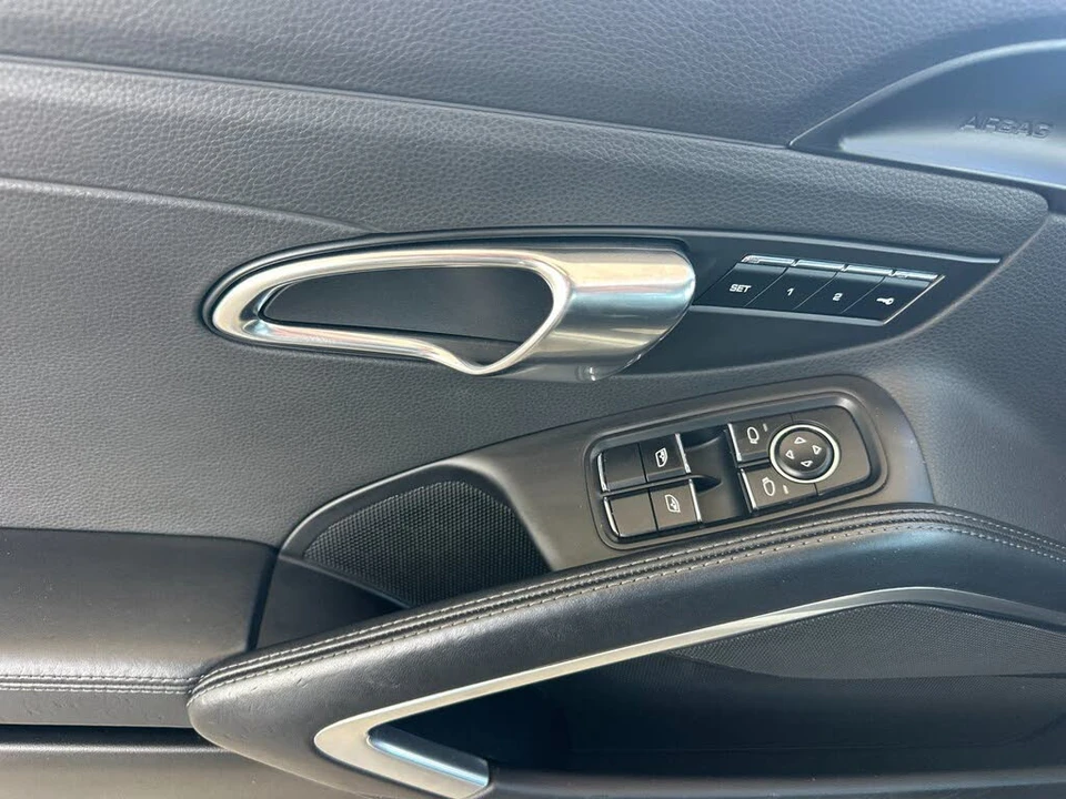 2015 Porsche 991 Carrera - Image 11 of 28