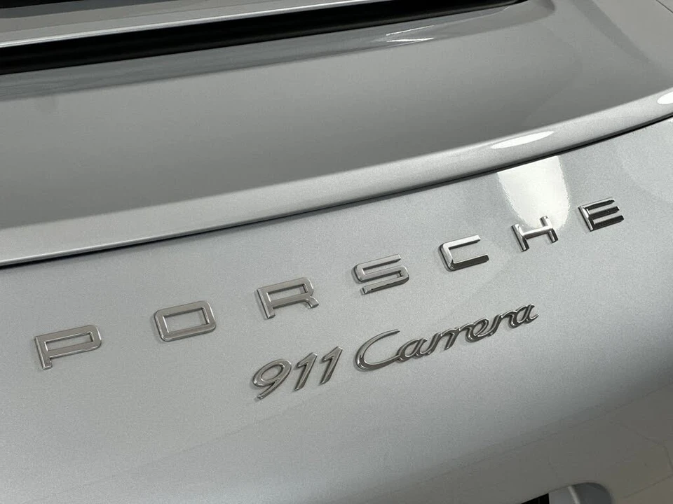 2015 Porsche 991 Carrera - Image 26 of 28