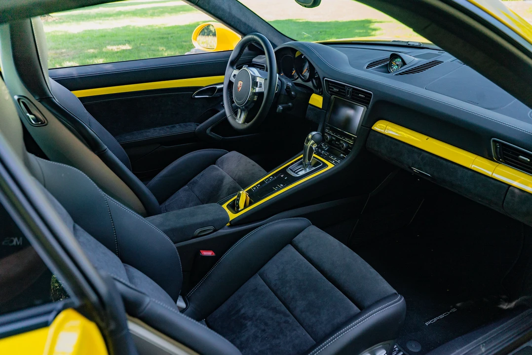 2015 Porsche 991 GT3 - Image 20 of 31