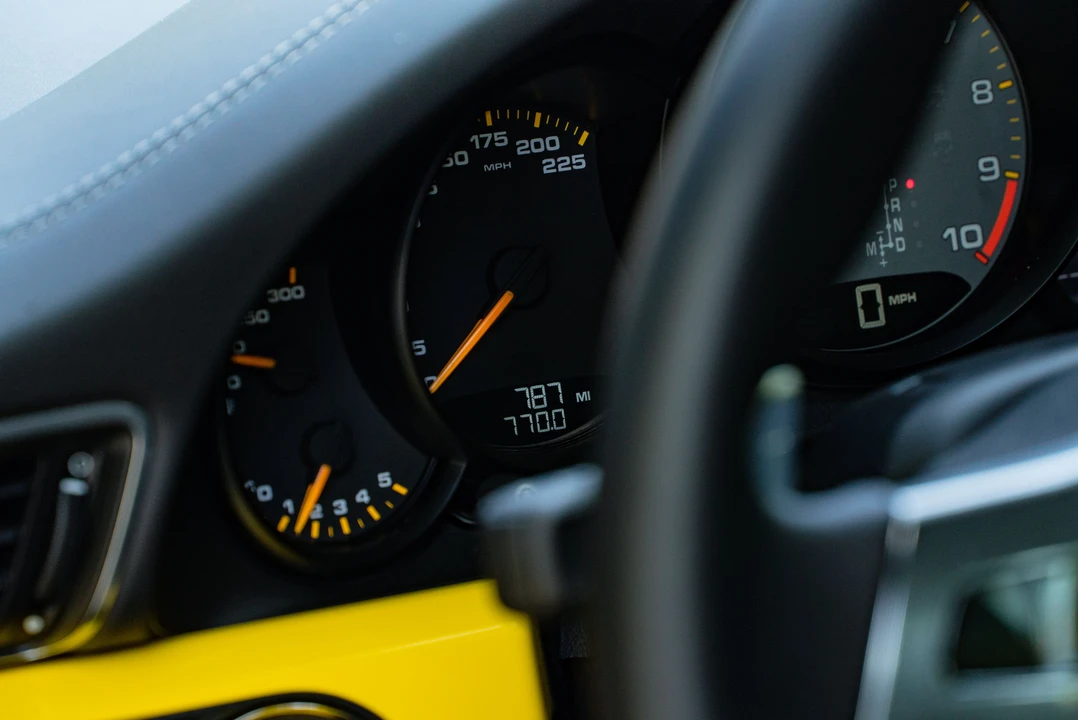 2015 Porsche 991 GT3 - Image 25 of 31