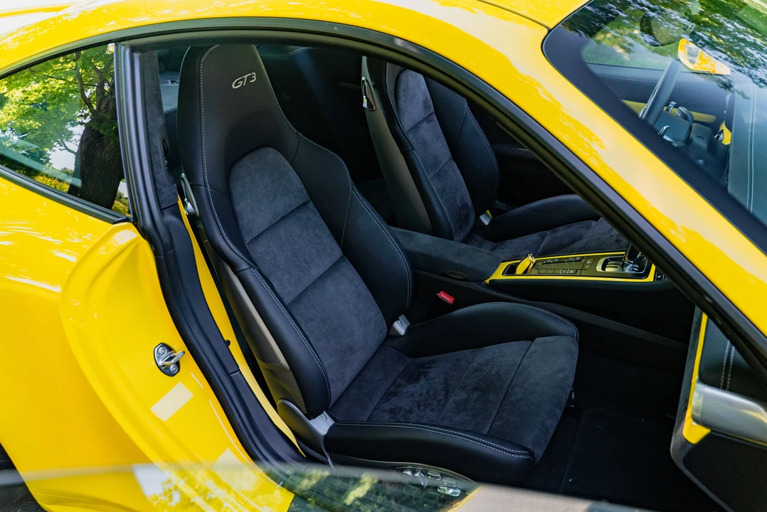 2015 Porsche 991 GT3 - Image 16 of 31