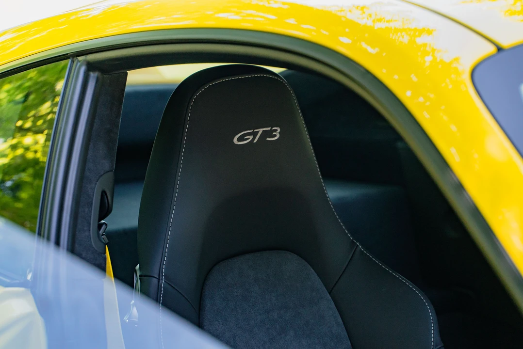 2015 Porsche 991 GT3 - Image 15 of 31