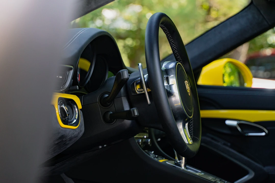 2015 Porsche 991 GT3 - Image 27 of 31
