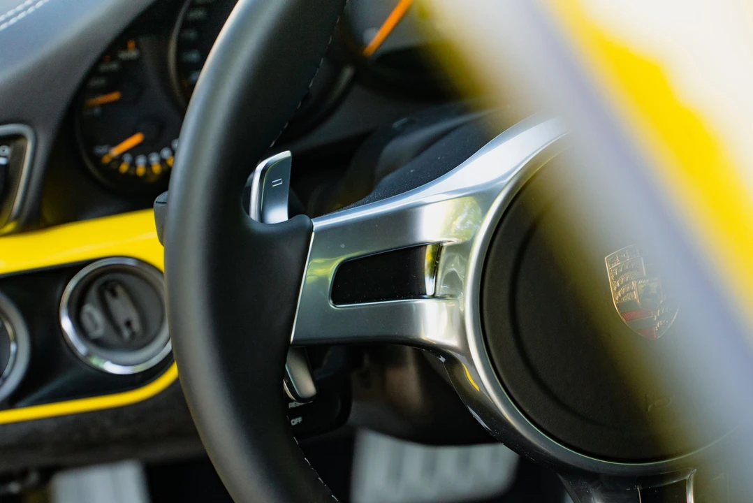 2015 Porsche 991 GT3 - Image 26 of 31