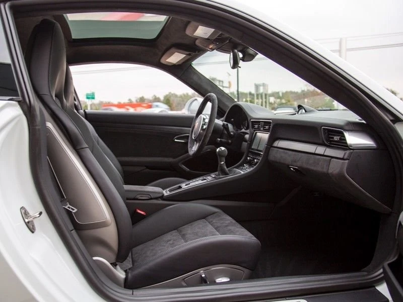 2015 Porsche 991 Carrera GTS - Image 21 of 24