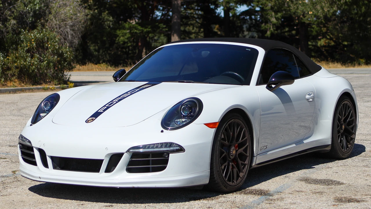 2015 Porsche 911 - Image 30 of 31