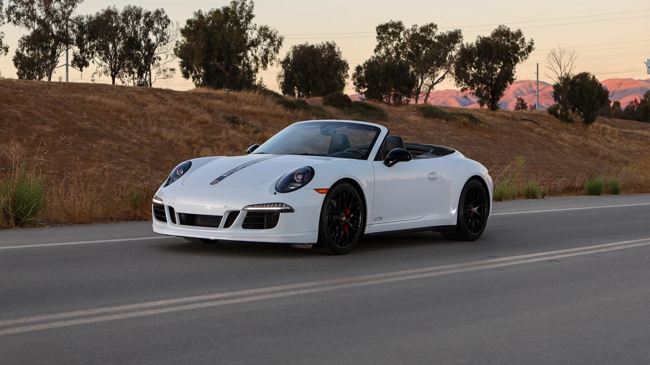 2015 Porsche 911 - Image 5 of 31