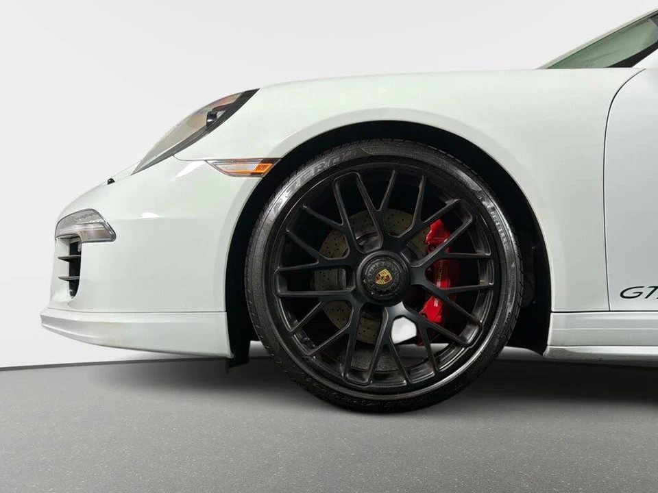 2015 Porsche 991 Carrera GTS - Image 18 of 31