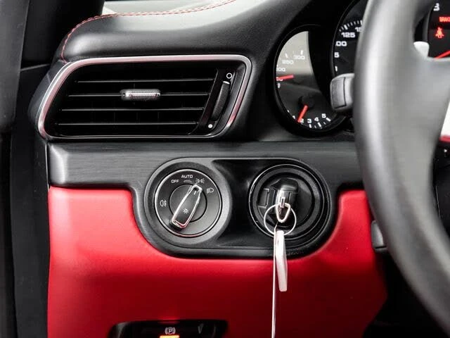 2015 Porsche 991 Carrera GTS - Image 11 of 31