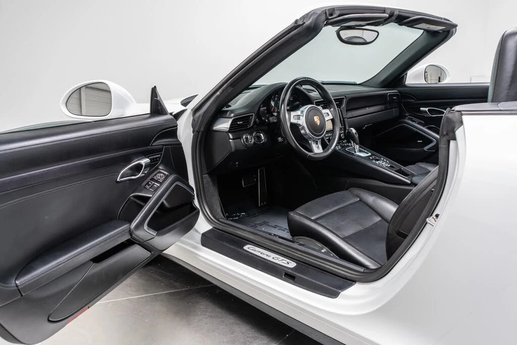 2015 Porsche 991 Carrera GTS - Image 23 of 31