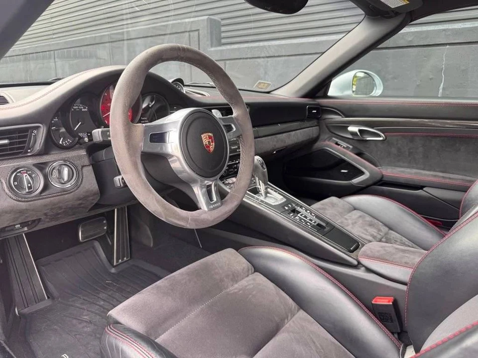 2015 Porsche 991 Carrera GTS - Image 5 of 5