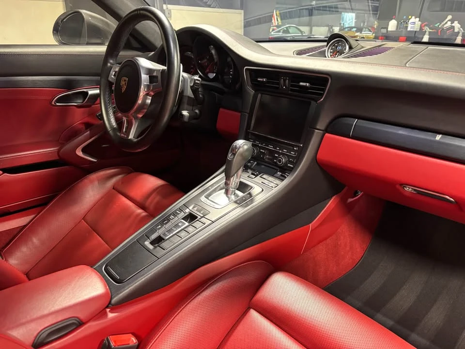 2015 Porsche 991 Carrera GTS - Image 9 of 20