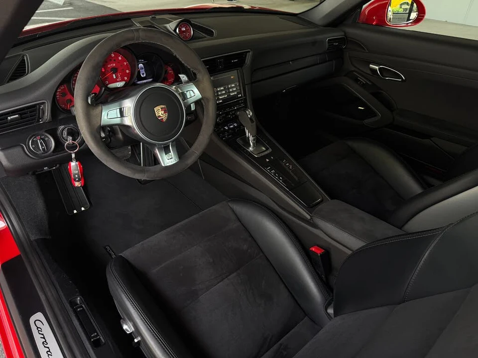 2015 Porsche 991 Carrera GTS - Image 21 of 31