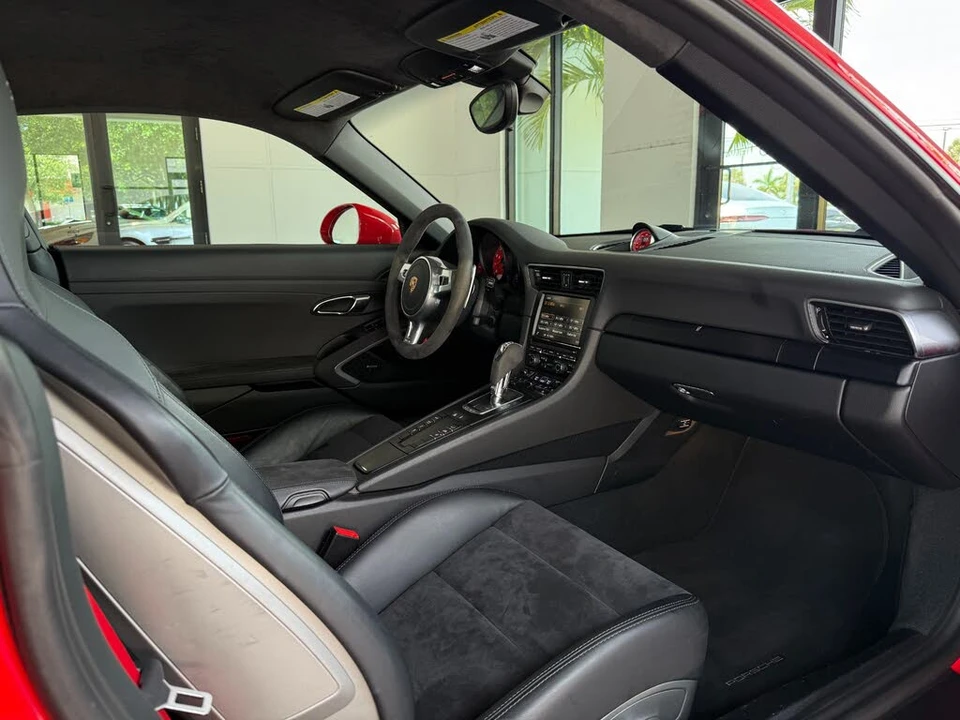 2015 Porsche 991 Carrera GTS - Image 26 of 31