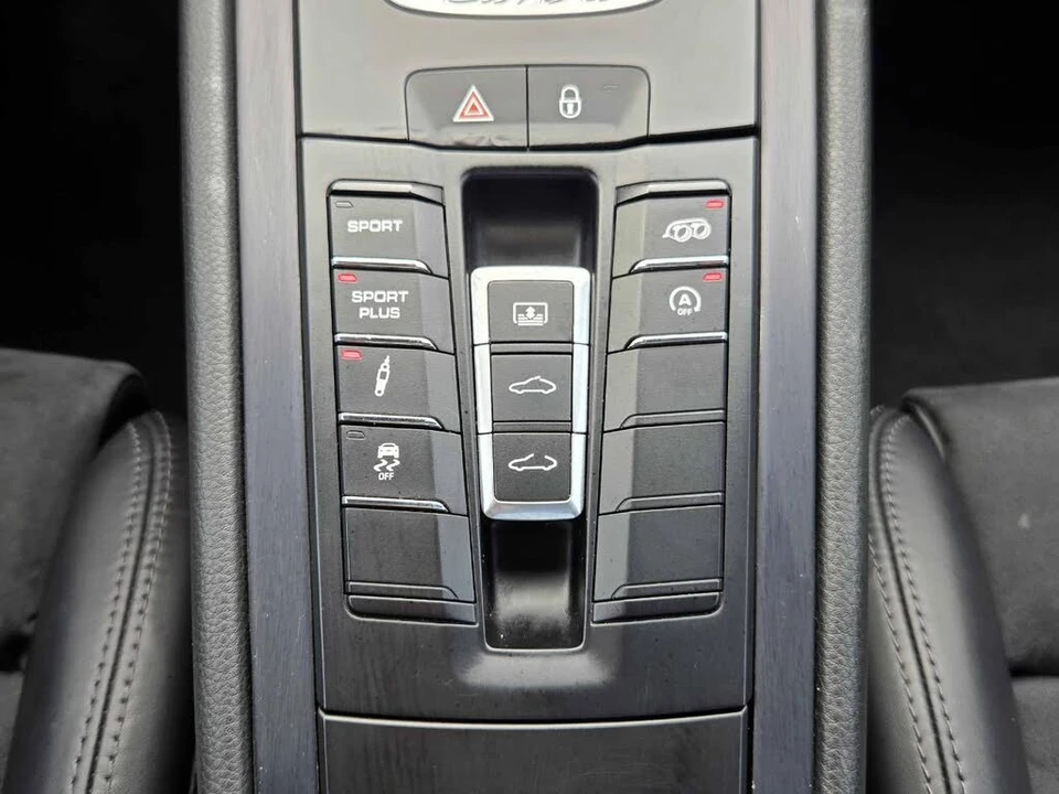 2015 Porsche 991 Carrera GTS - Image 26 of 31