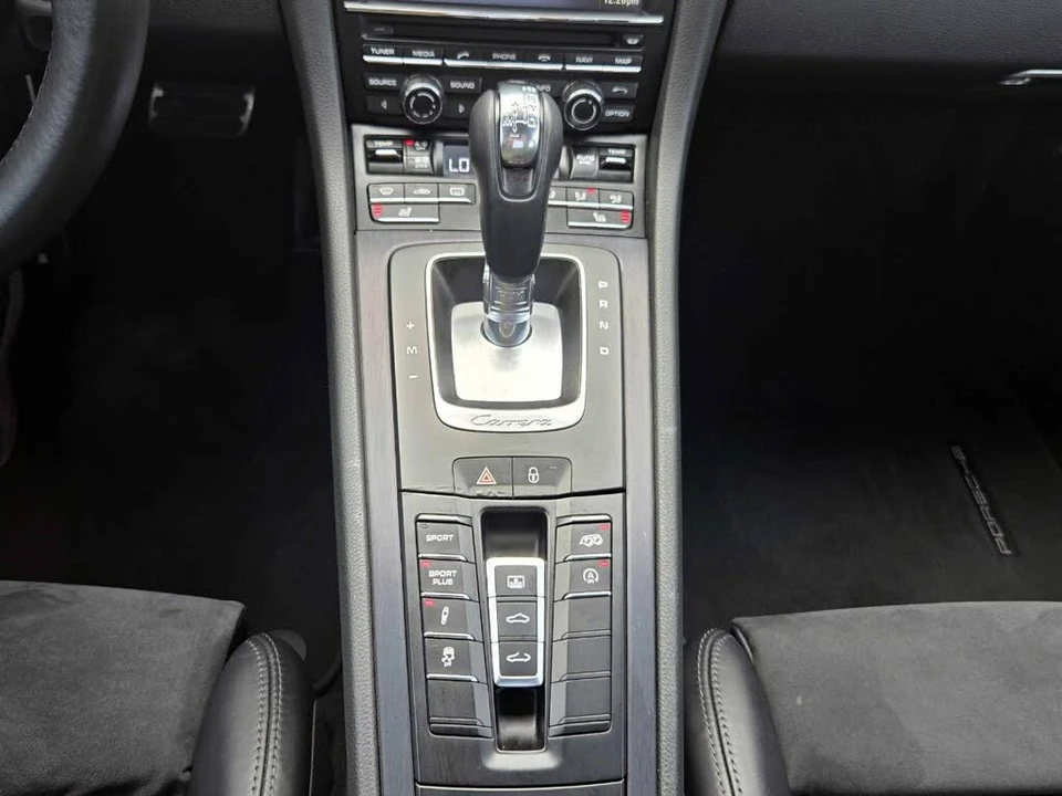 2015 Porsche 991 Carrera GTS - Image 25 of 31