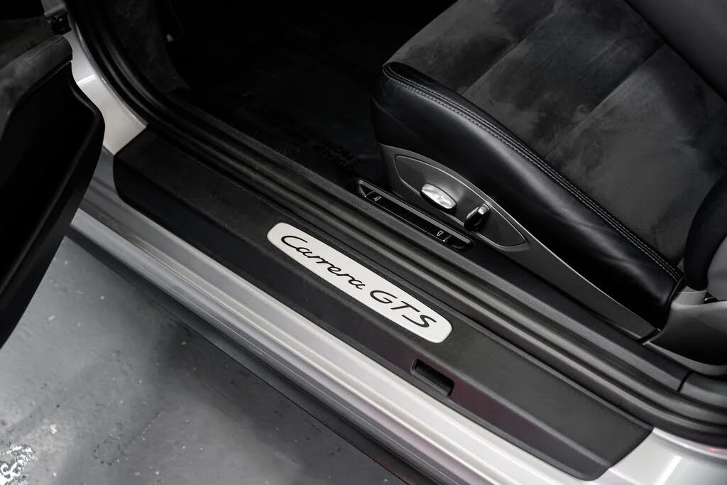 2015 Porsche 991 Carrera GTS - Image 24 of 31