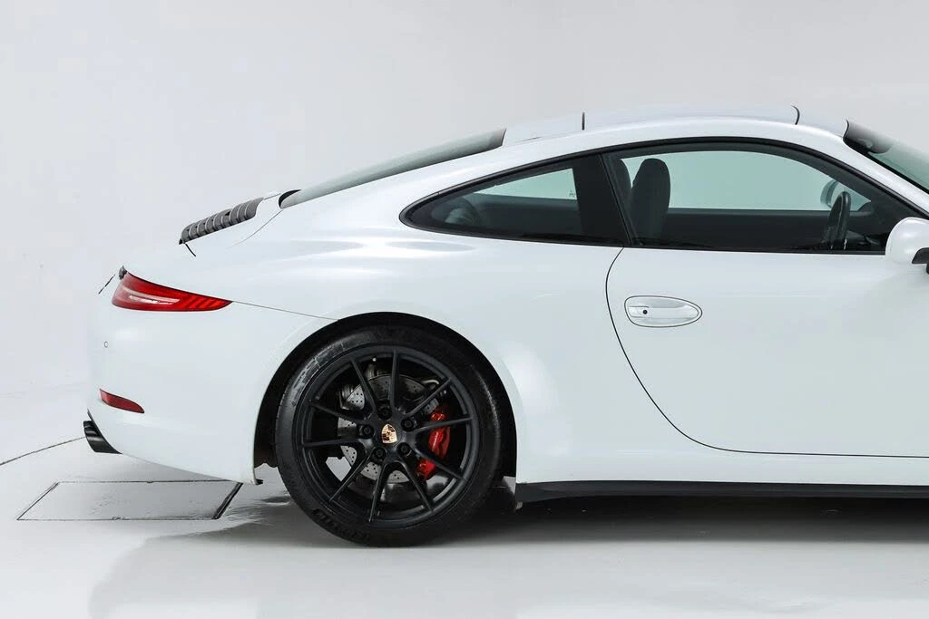 2015 Porsche 991 Carrera GTS - Image 25 of 31