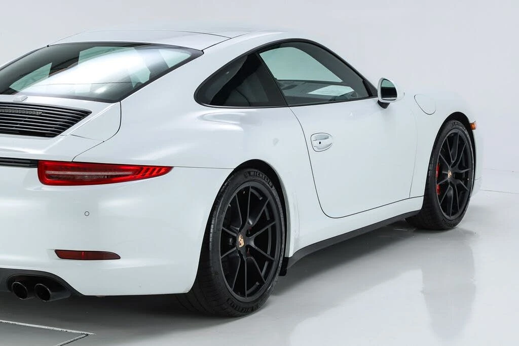 2015 Porsche 991 Carrera GTS - Image 20 of 31