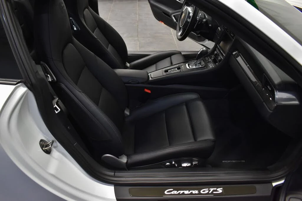 2015 Porsche 991 Carrera GTS - Image 21 of 26