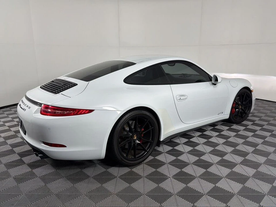 2015 Porsche 991 Carrera GTS - Image 9 of 30