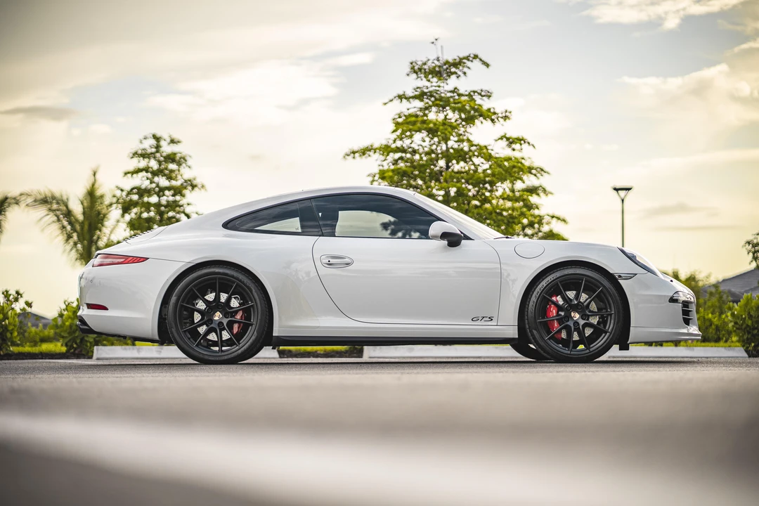 2015 Porsche 991 Carrera - Image 15 of 31