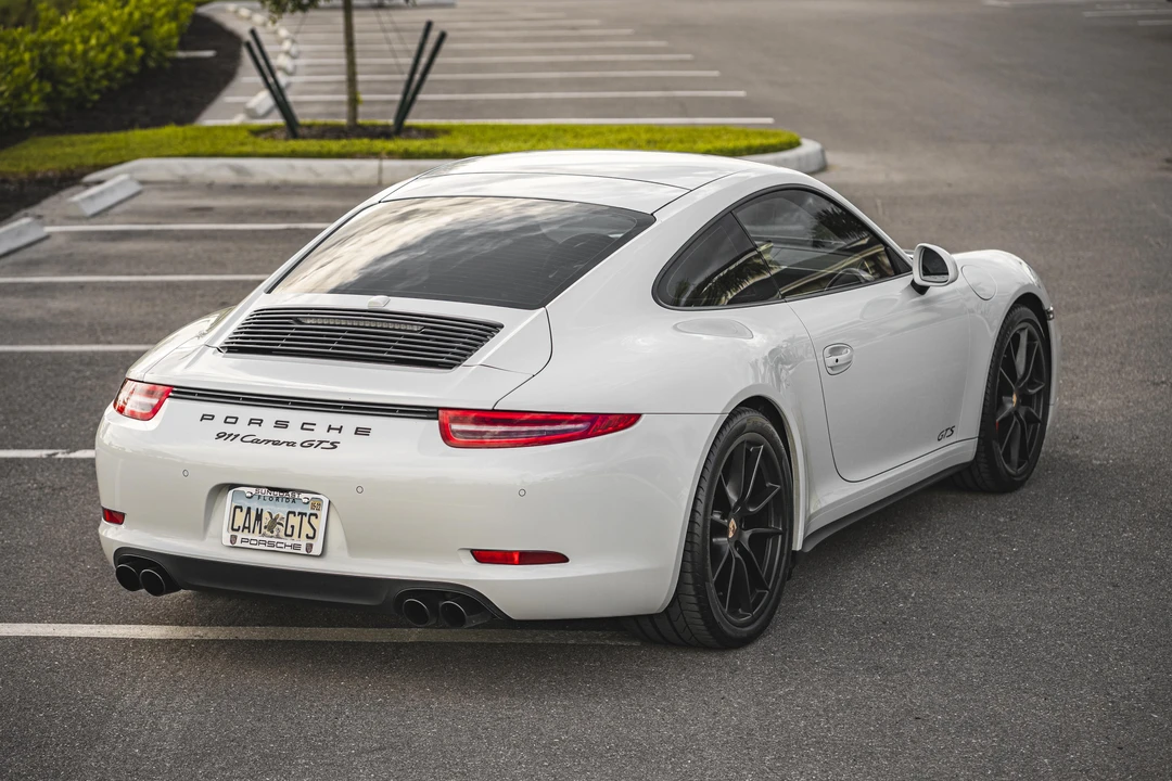 2015 Porsche 991 Carrera - Image 10 of 31