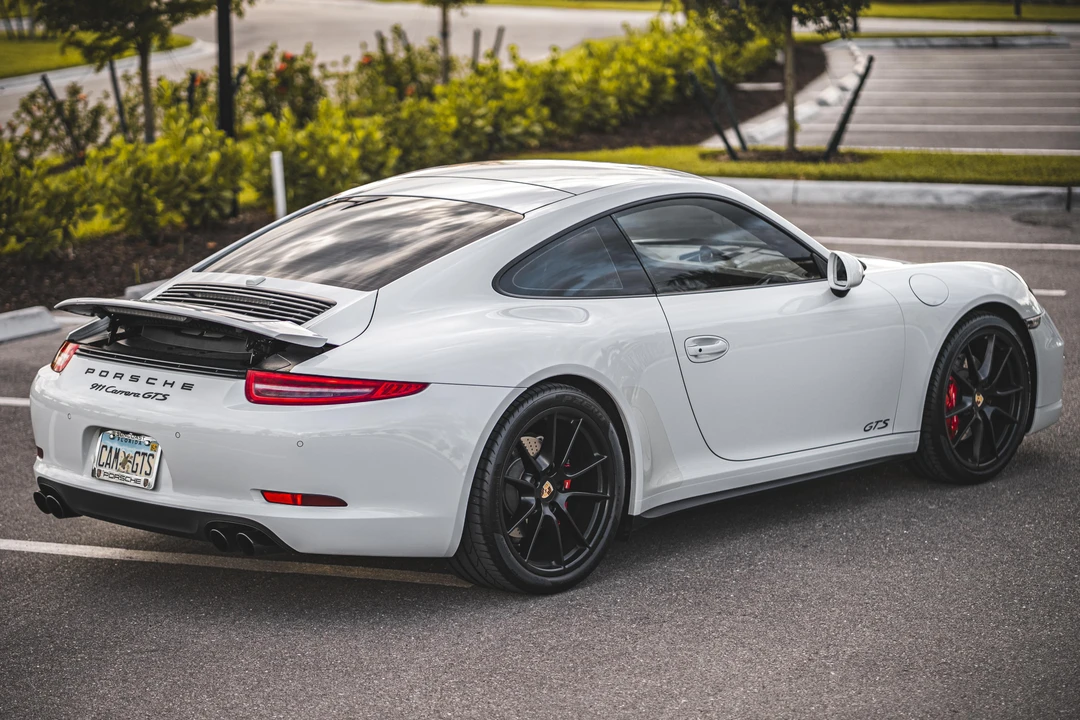 2015 Porsche 991 Carrera - Image 13 of 31
