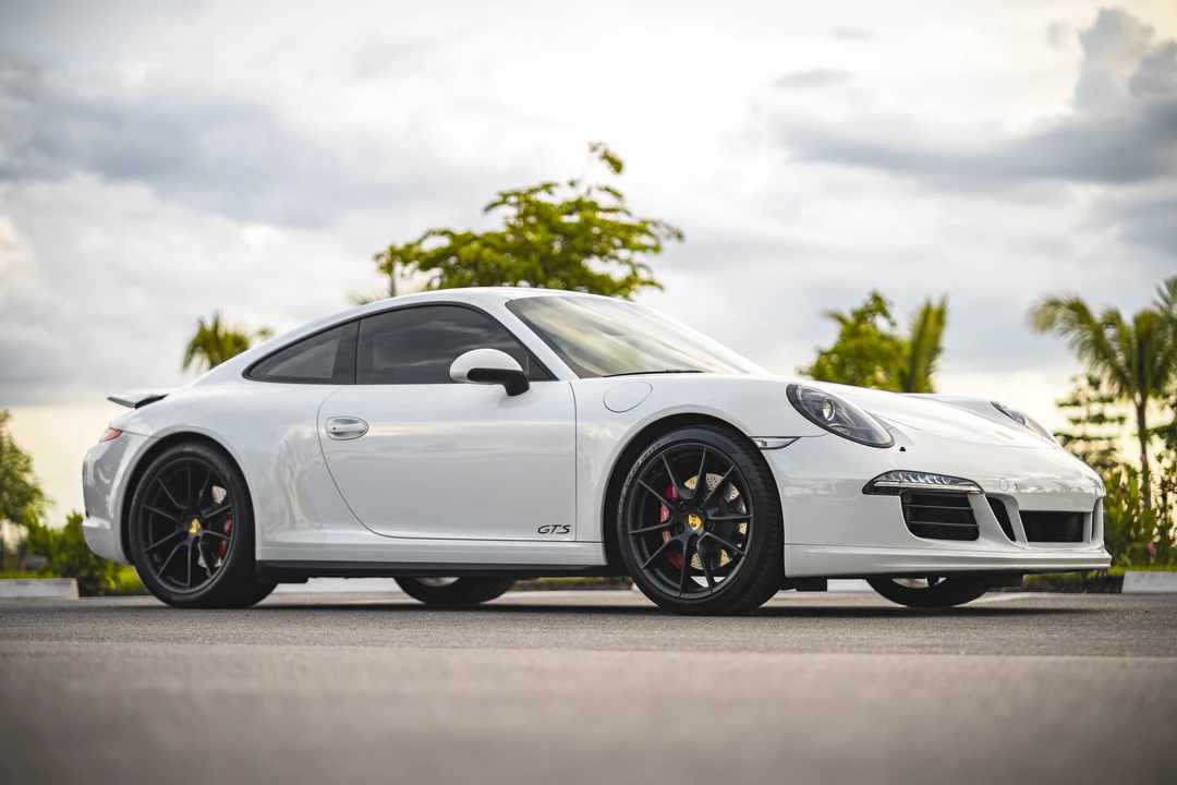2015 Porsche 991 Carrera - Image 17 of 31