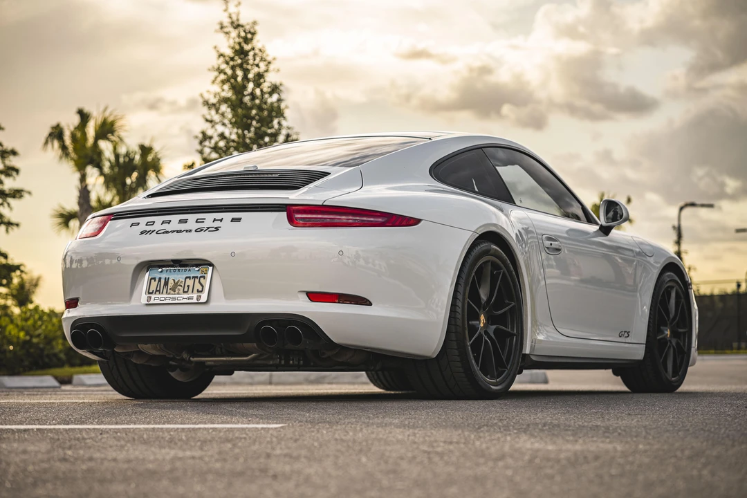 2015 Porsche 991 Carrera - Image 11 of 31
